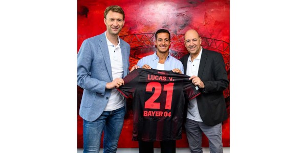 34 år gamle Vazquez legger ut på Bundesliga-turné med Bayer Leverkusen 34 år gamle Vazquez legger ut på Bundesliga-turné med Bayer Leverkusen